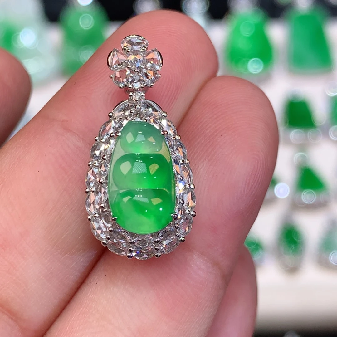 翡翠18K金镶嵌颈饰（收到货48小时鉴赏期）