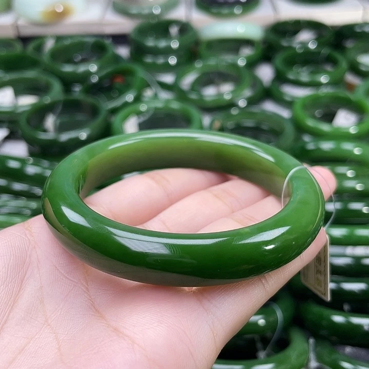 和田玉（碧玉）手镯未镶嵌