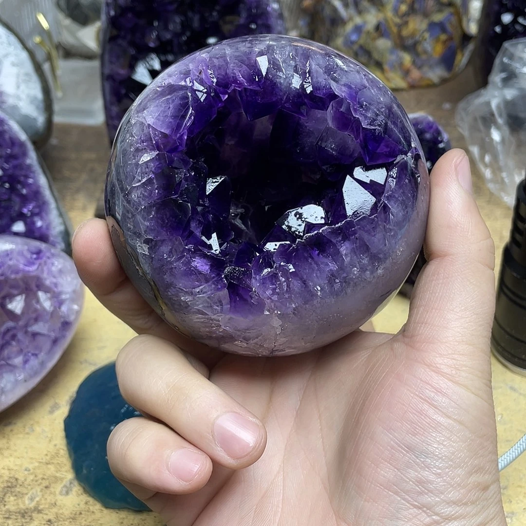 火***焱未镶嵌紫晶大型摆件（非配饰）