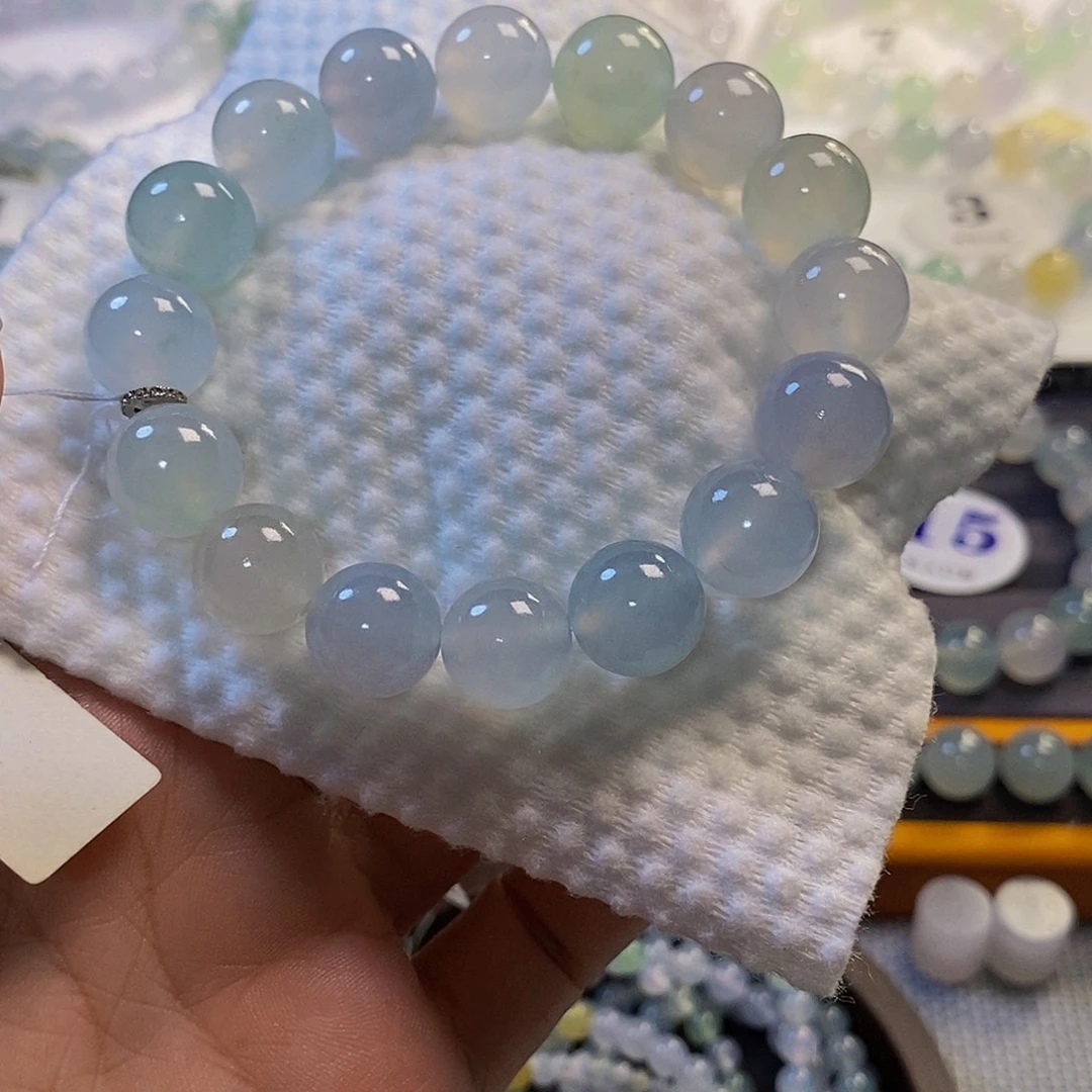 定制翡翠未镶嵌翡翠.