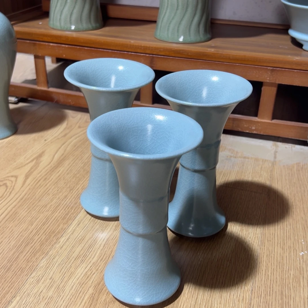 微瑕三只全手。卵青摆件。