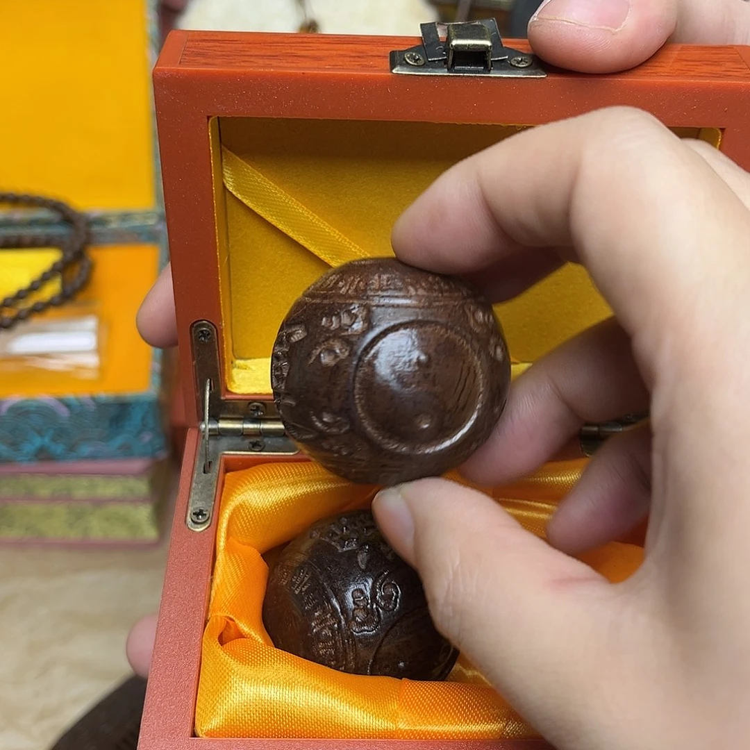 大叶紫檀（黑酸枝木类）