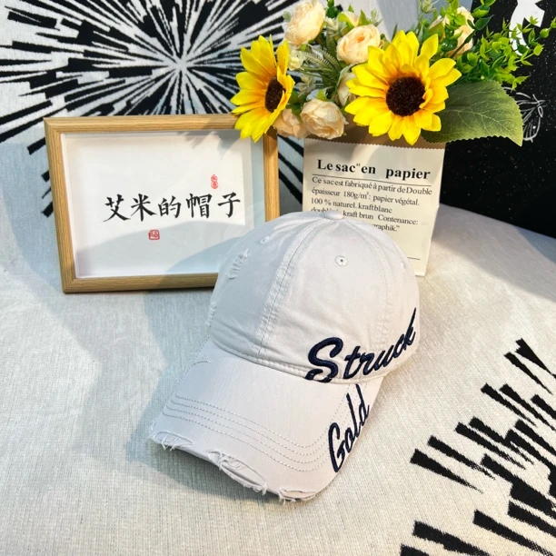 鸭舌帽男女四季休闲百搭刺绣软顶破洞显瘦棒球帽子春夏遮阳帽子