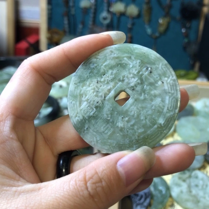 岫玉未镶嵌岫玉挂件