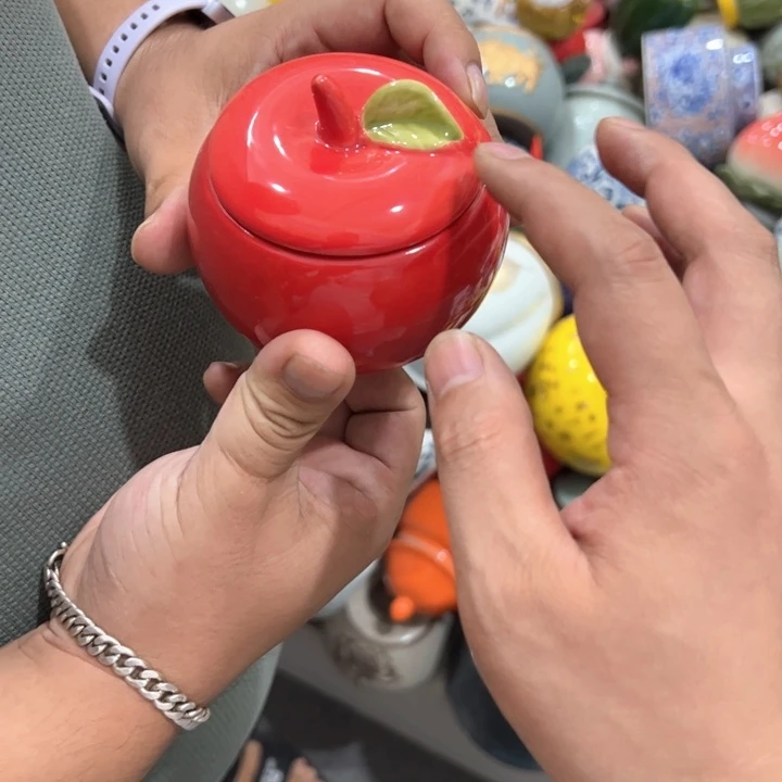 瑕疵福利品陶瓷茶叶罐介意勿拍