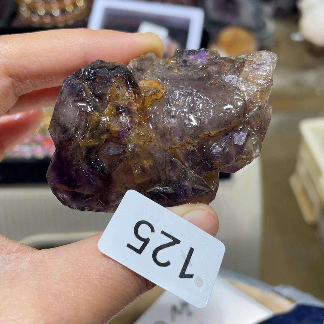 水晶摆件……未镶嵌