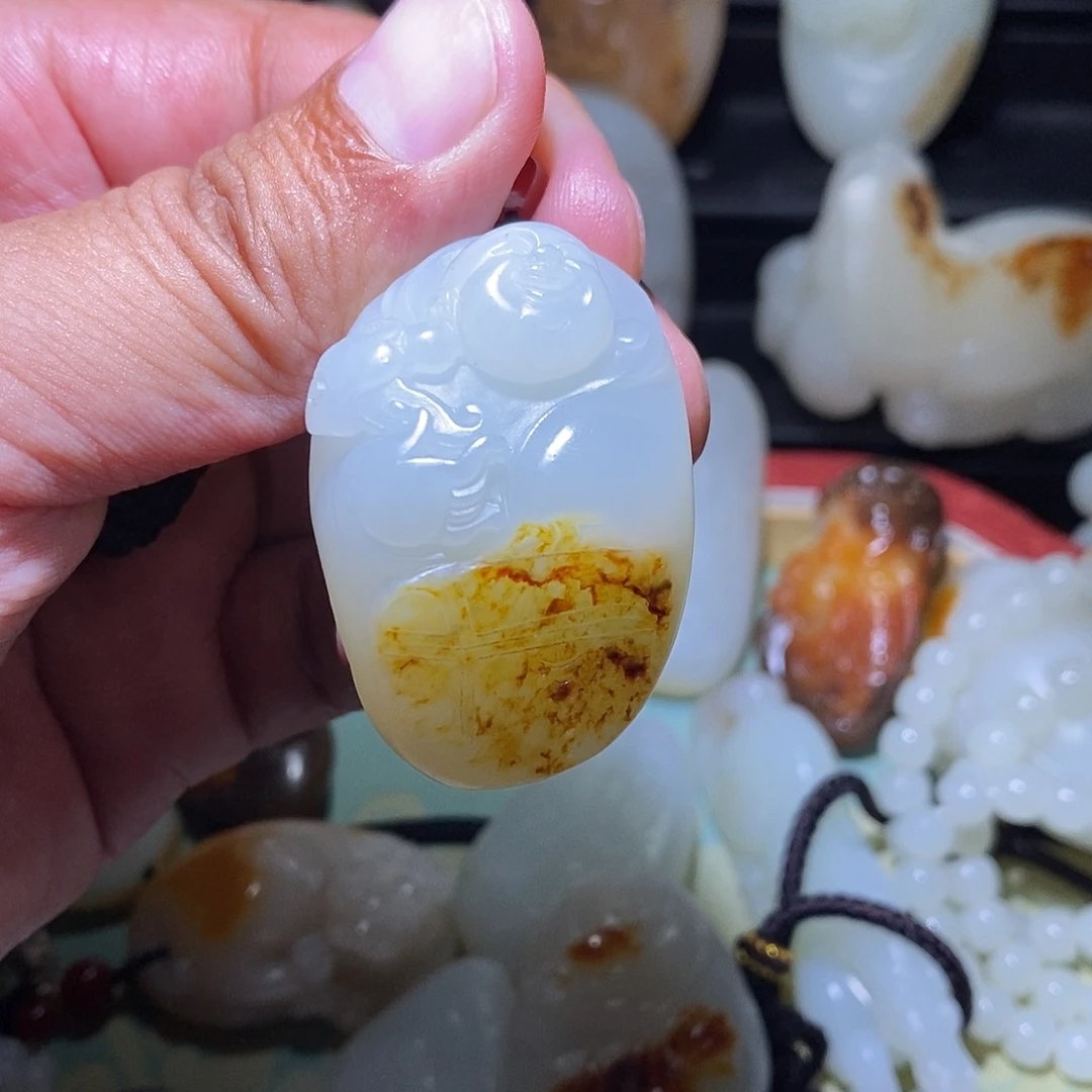 和田玉未镶嵌颈饰财*