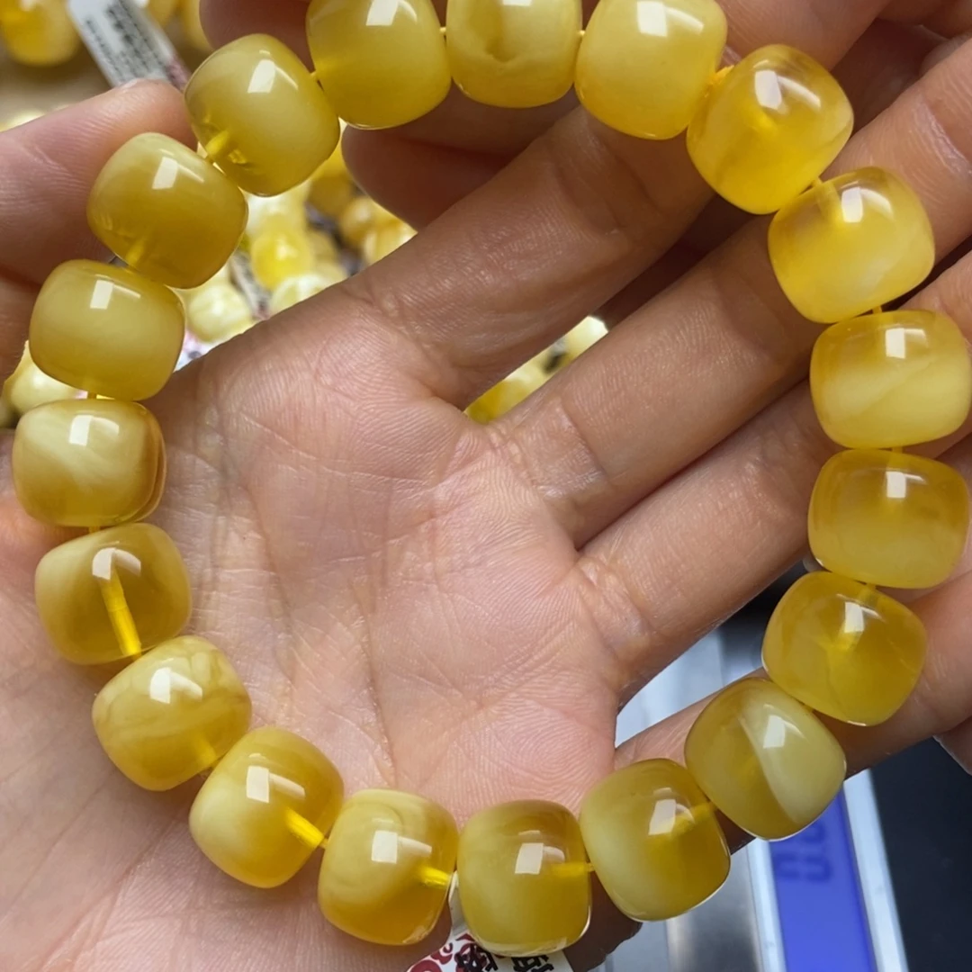 蜜蜡未镶嵌珠宝奇石122