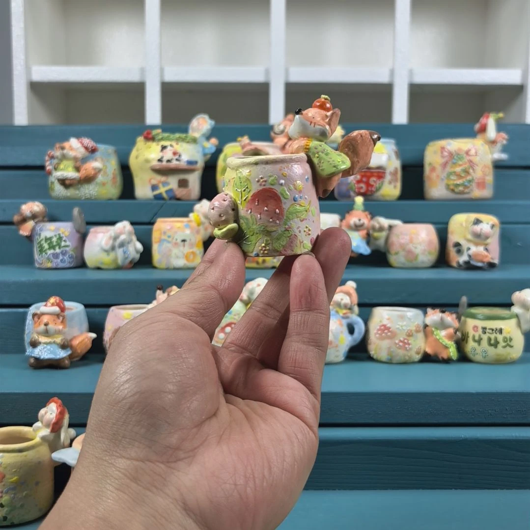 草莓小狐狸 手绘多肉花盆