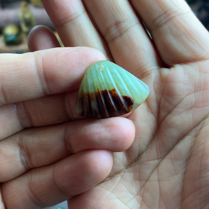 岫岩河磨玉（透闪石质玉）未镶嵌吊坠(赠链)简*