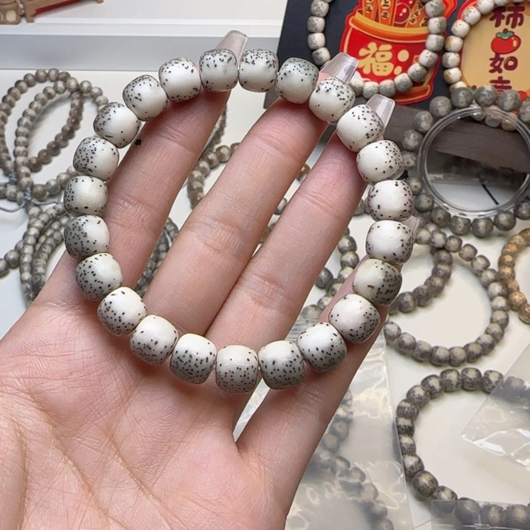 星月菩提手串小****.石玉河豚10×9