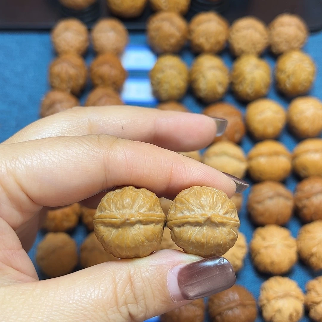 文玩核桃吊坠瓷娃娃22尺全品无修