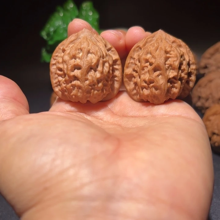 吊坠文玩核桃文玩核桃吊坠瓷娃娃36