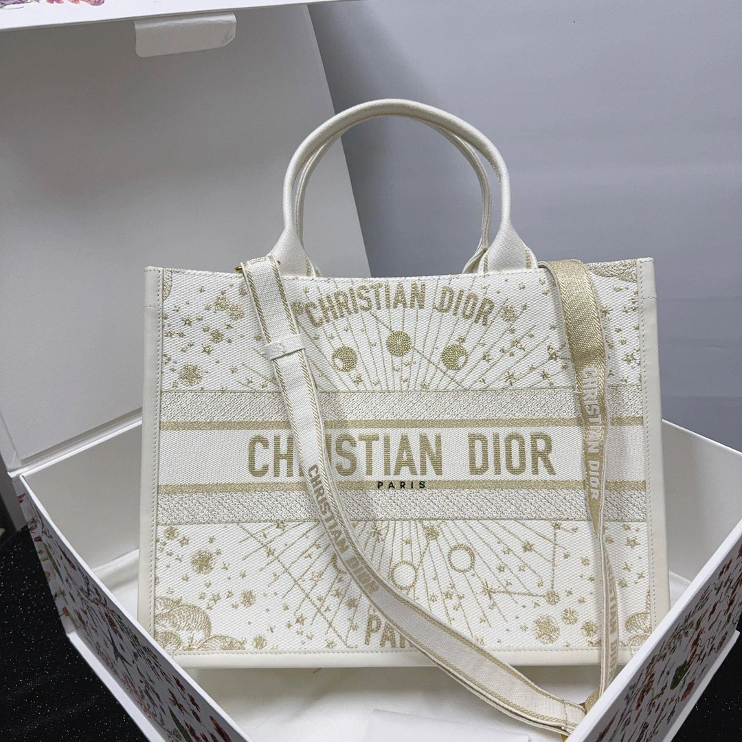 胖虎熙少/迪奥/95新/公价0/箱包/两用包/31T2503300147