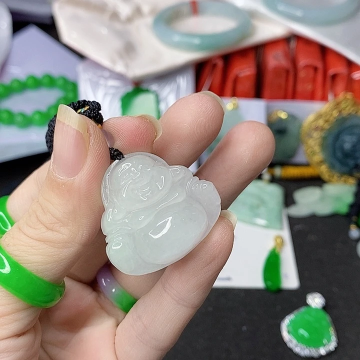 翡翠手镯未镶嵌恒***家