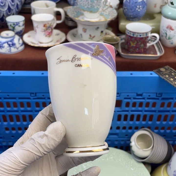 他家瓷器真美…开播了