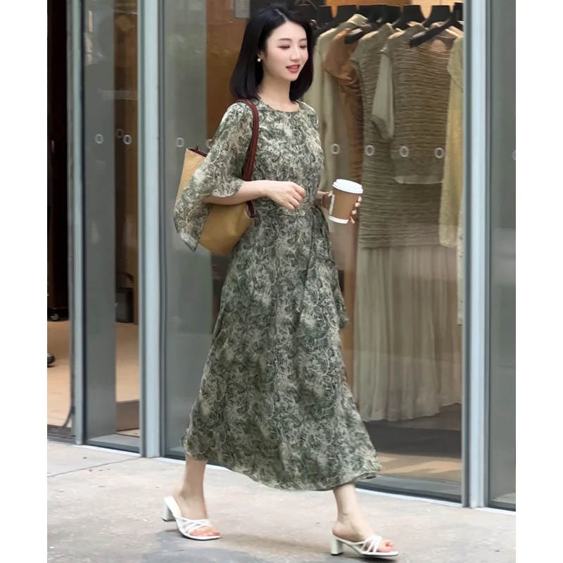夏季轻奢女装连衣裙
