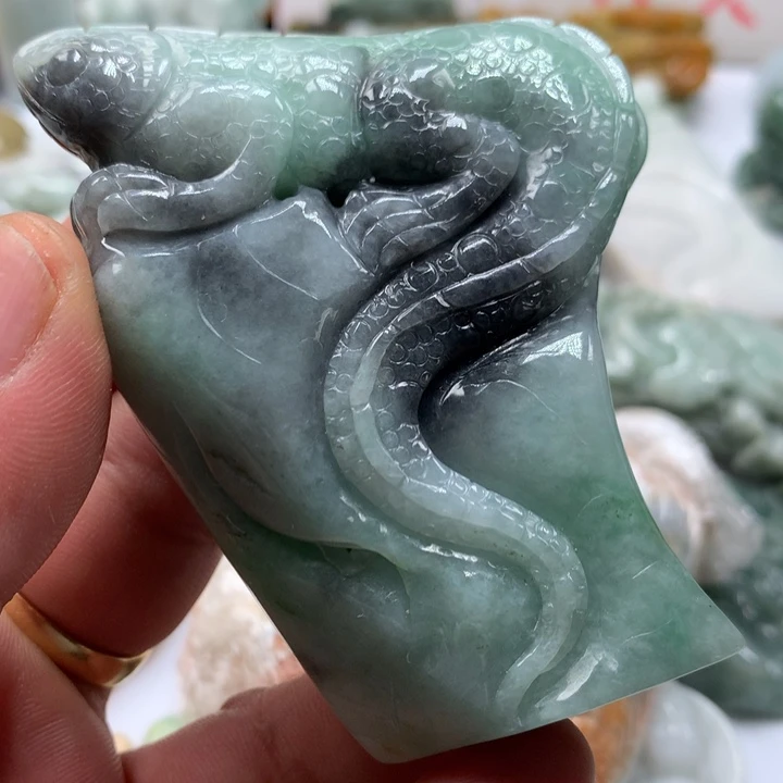 翡翠未镶嵌颈饰保真天然a货翡翠