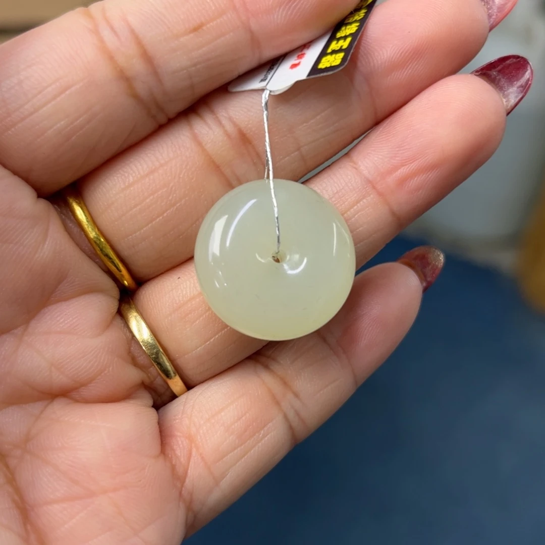 和田玉颈饰未镶嵌此***销