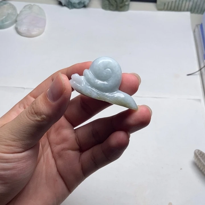 颈饰未镶嵌翡翠蜗牛3