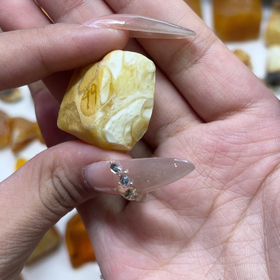 定制琥珀天然原矿