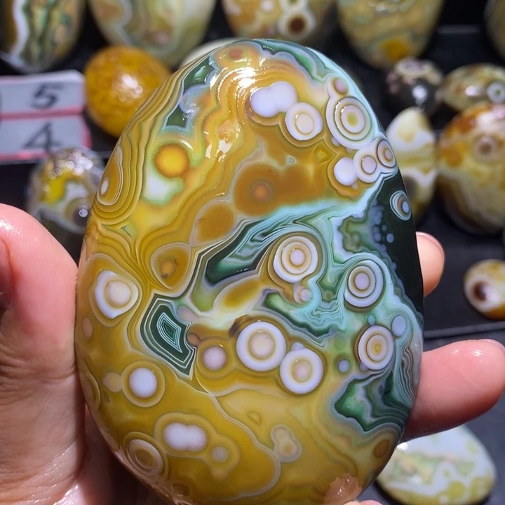 玛瑙/玉髓未镶嵌珠宝半成品3