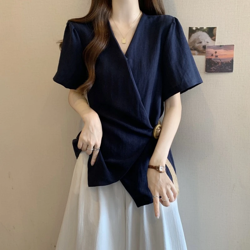 微胖韩系气质V领短袖衬衫女夏季大码设计感收腰遮肚显瘦衬衣上衣