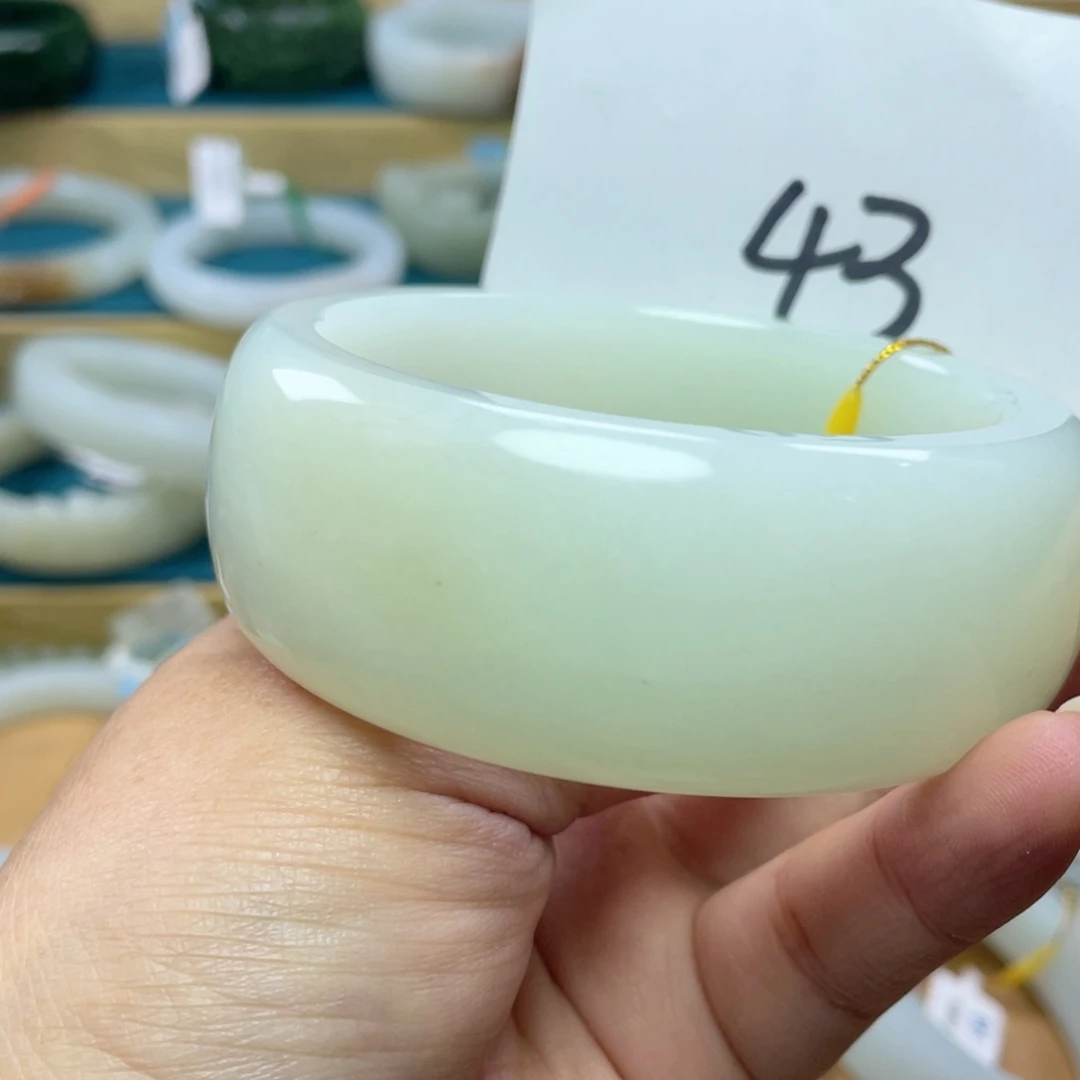 未镶嵌手镯和田玉圈口63