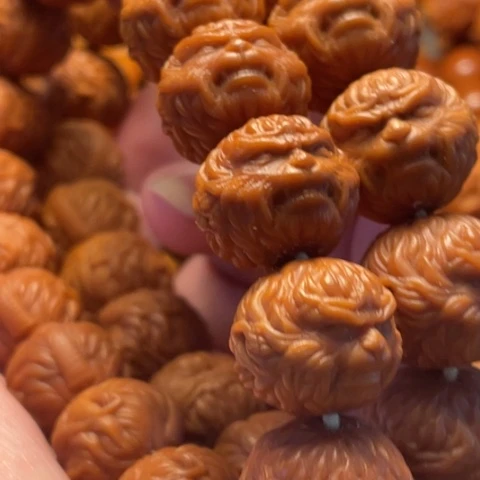 手串猴头核桃樊***…舞台