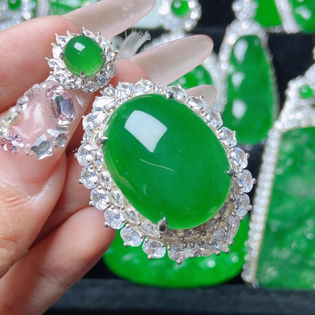 颈饰银S925镶嵌翡翠