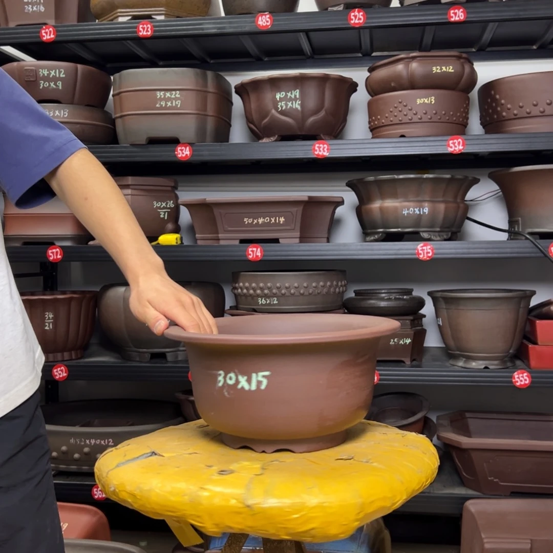 紫砂花盆呜呜呜呜