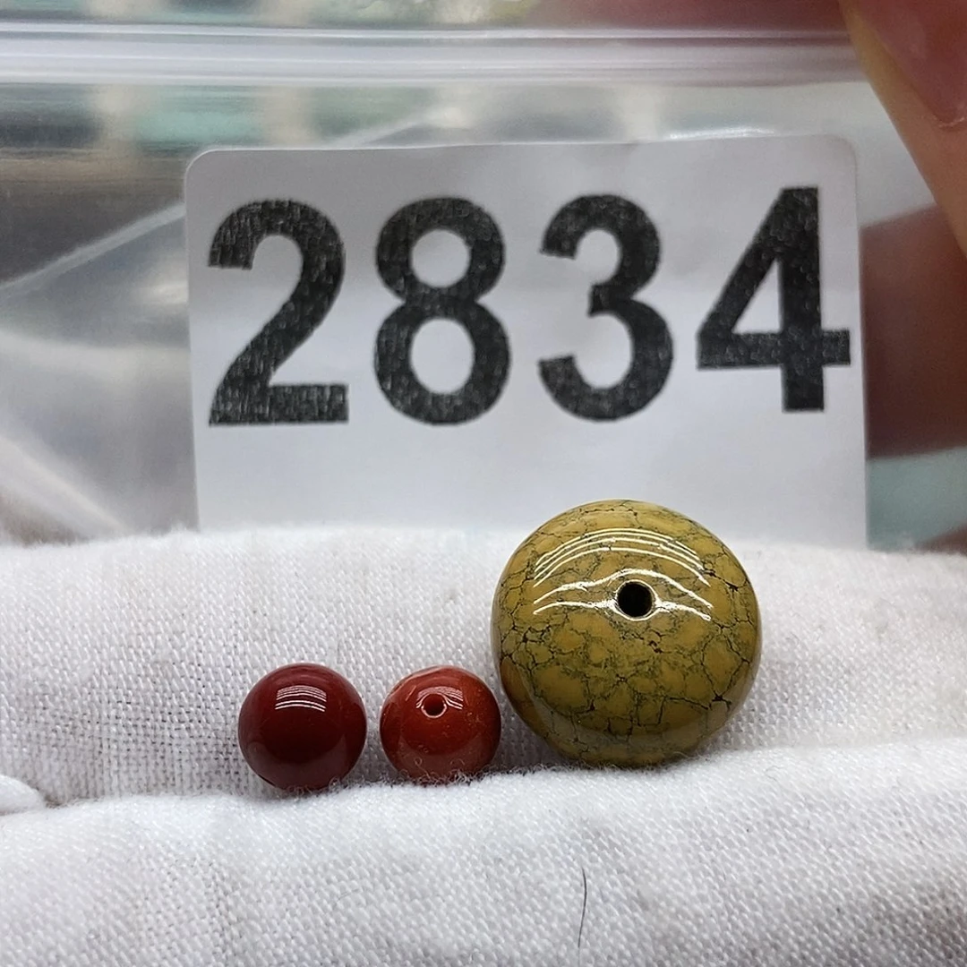 南红玛瑙未镶嵌颈饰