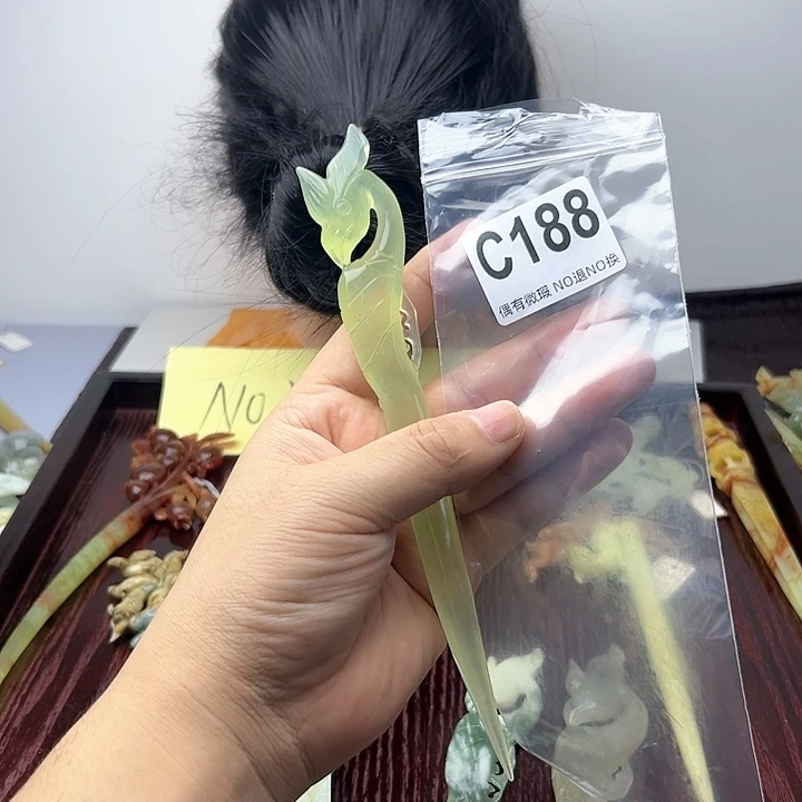 蛇纹石玉发饰合金刘*