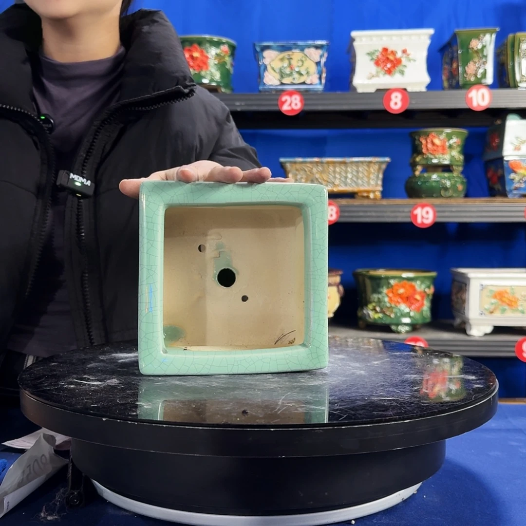 591浅绿瑕疵口不正介意勿拍外口15内深9