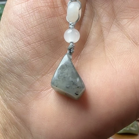 和田玉颈饰未镶嵌福利