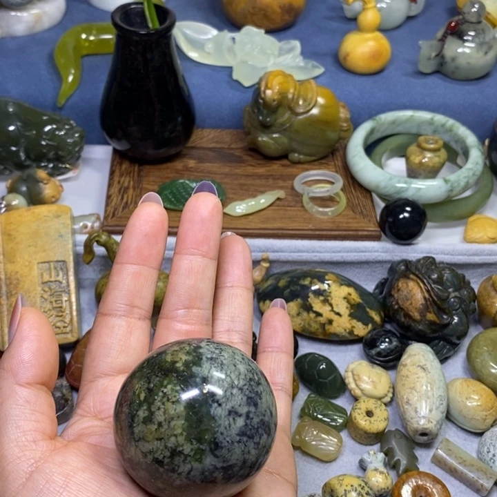 蛇纹石玉未镶嵌花玉4.8