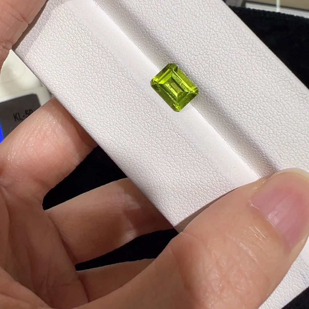 ****.裸石橄榄石未镶嵌1.62ct