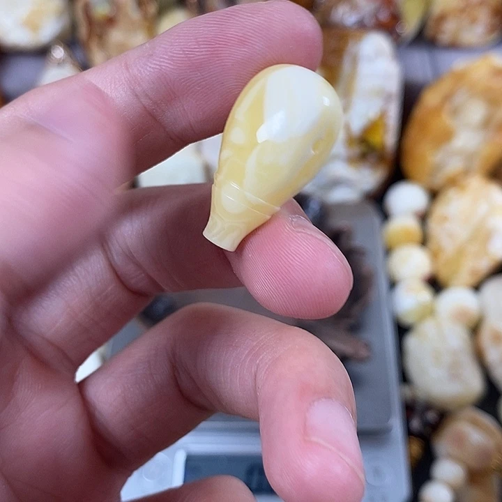 裸石琥珀未镶嵌我