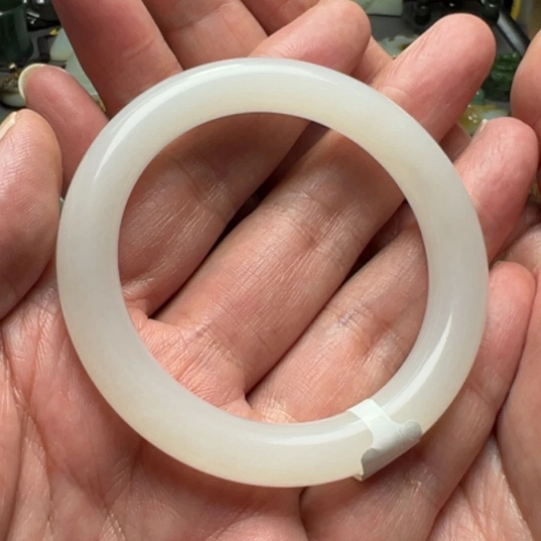 【闪购商品】未镶嵌手镯和田玉