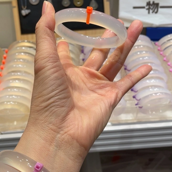 咪***子玛瑙/玉髓未镶嵌手镯@定向白月光@【60】