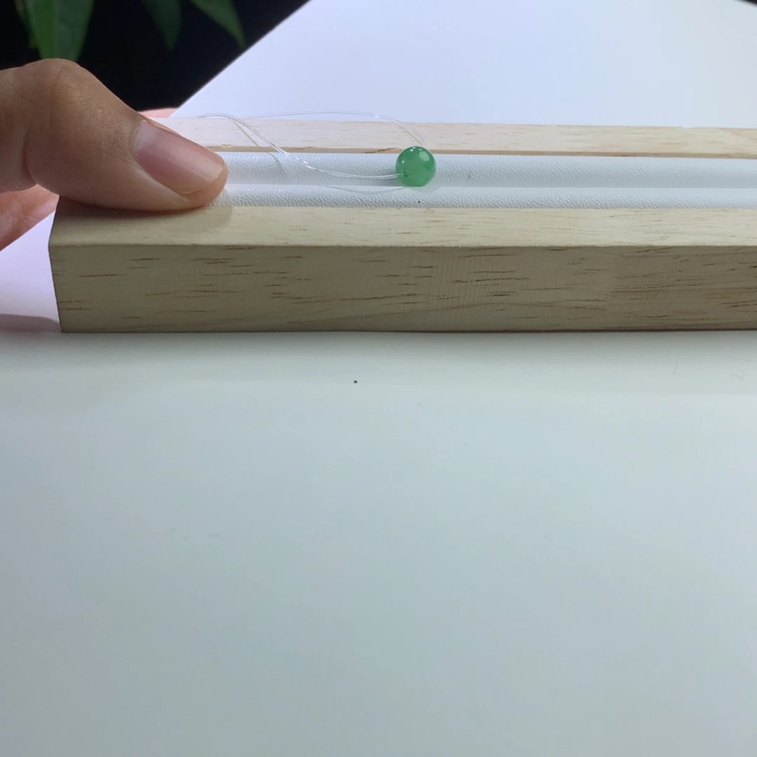 翡翠未镶嵌手链福利辣绿