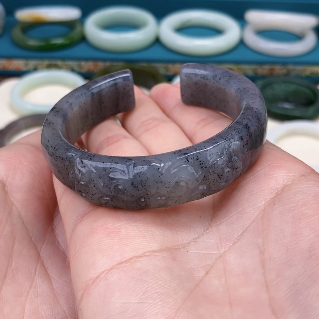 和田玉手镯58未镶嵌