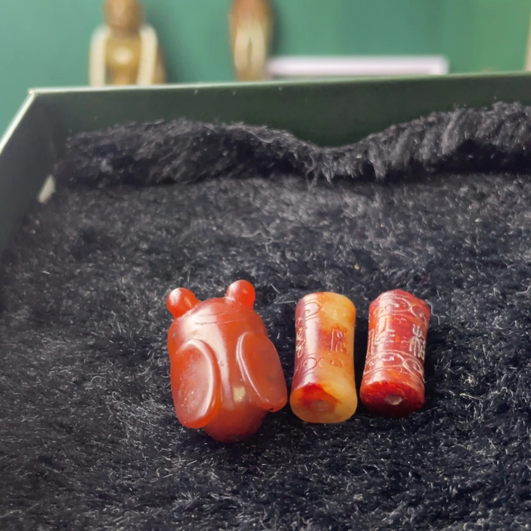 岁***梭和田玉未镶嵌挂件