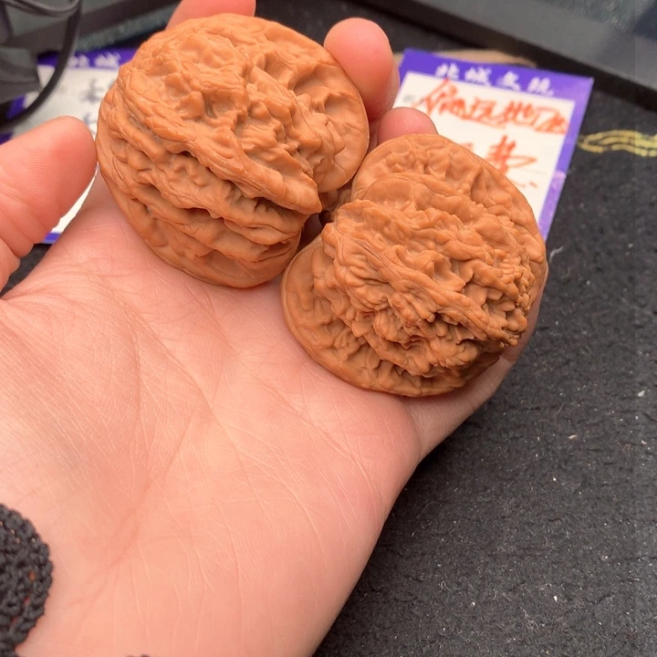 文玩核桃吊坠一**光8号49虎全