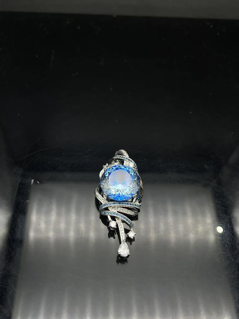 吊坠 高雅华贵 灿若星河 雍容华贵 色彩缤纷 精美绝伦