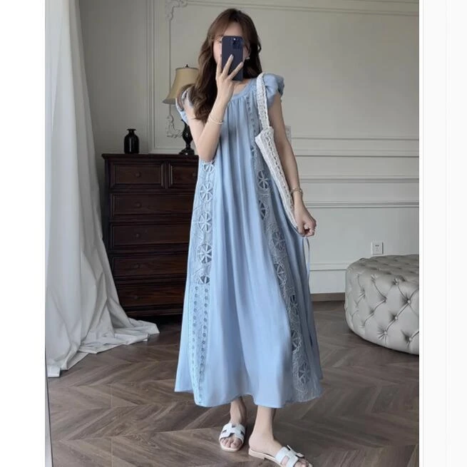法式茶歇蓝色连衣裙女夏季小香风度假镂空刺绣气质长裙