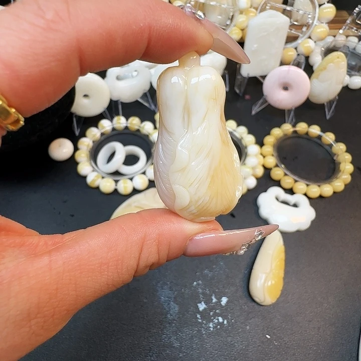 贝壳手串/手链鱼**水精品贝壳