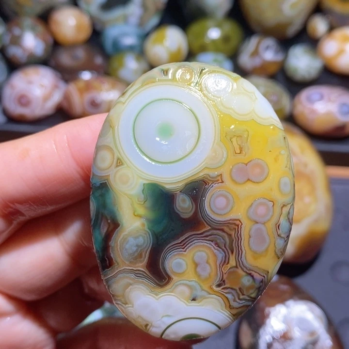 未镶嵌玛瑙/玉髓珠宝半成品153
