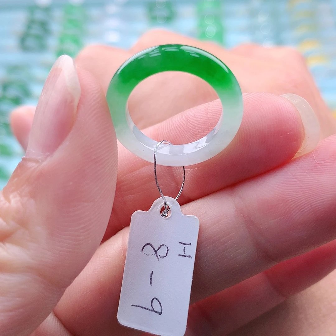 翡翠戒指未镶嵌A货缅甸翡翠