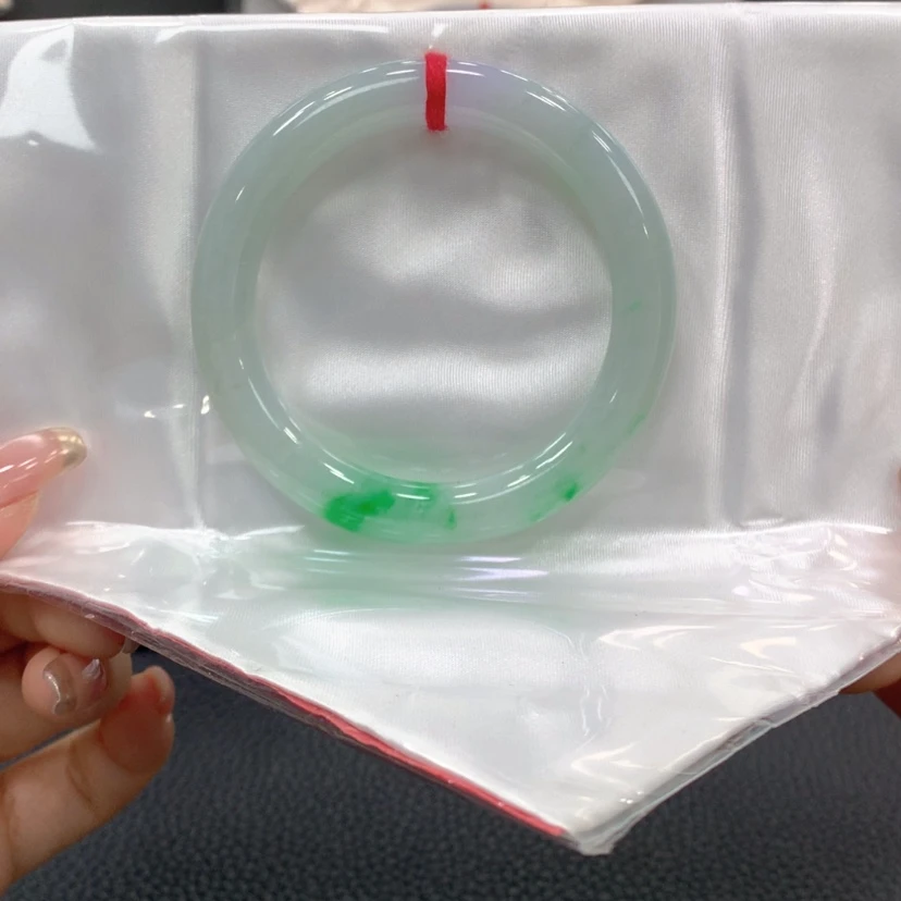 【闪购商品】翡翠手镯未镶嵌翡翠